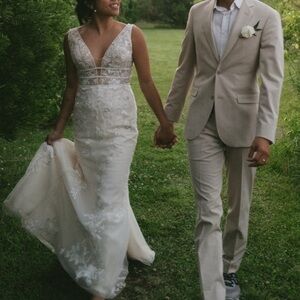 Elegant Ivory Wedding Dress